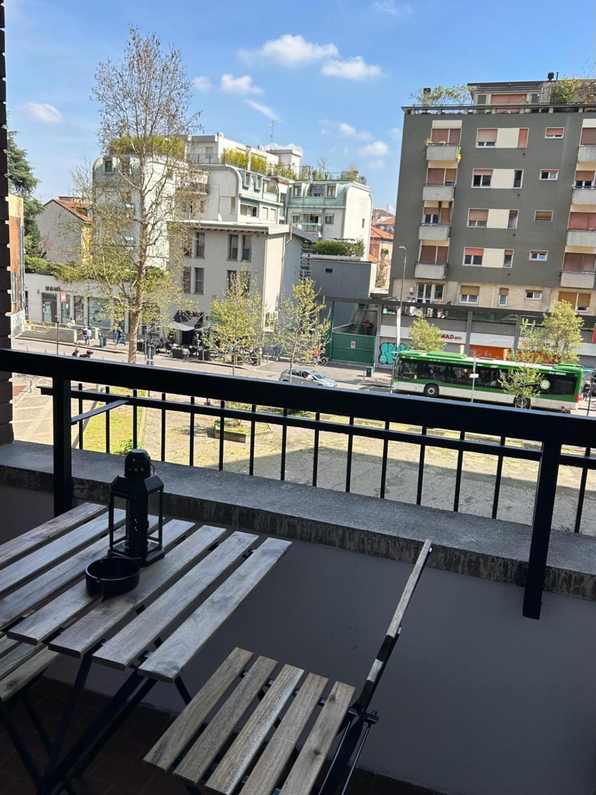 Modern Apartments Mm3 Afforifn Only 15 Min From Duomo Мілан Екстер'єр фото